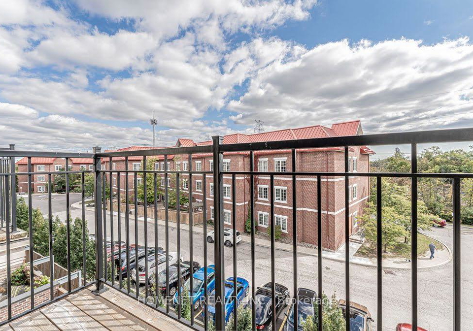 2058-queensborough-gate-mississauga-ontario-w13857334