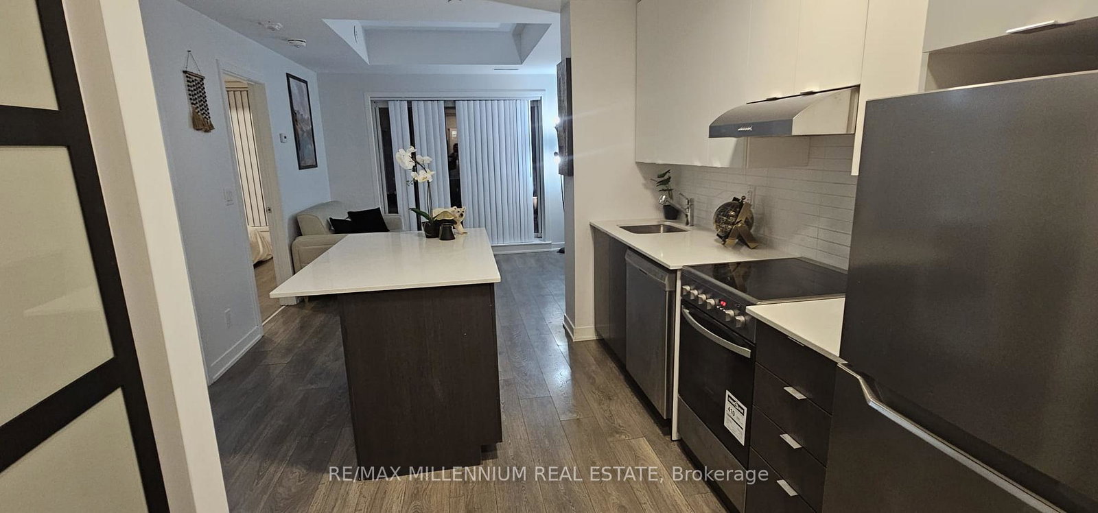 160-canon-jackson-drive-toronto-north-york-ontario-w13857624