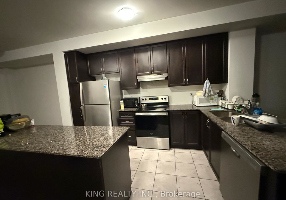 210-keppel-circle-brampton-ontario-w13857776