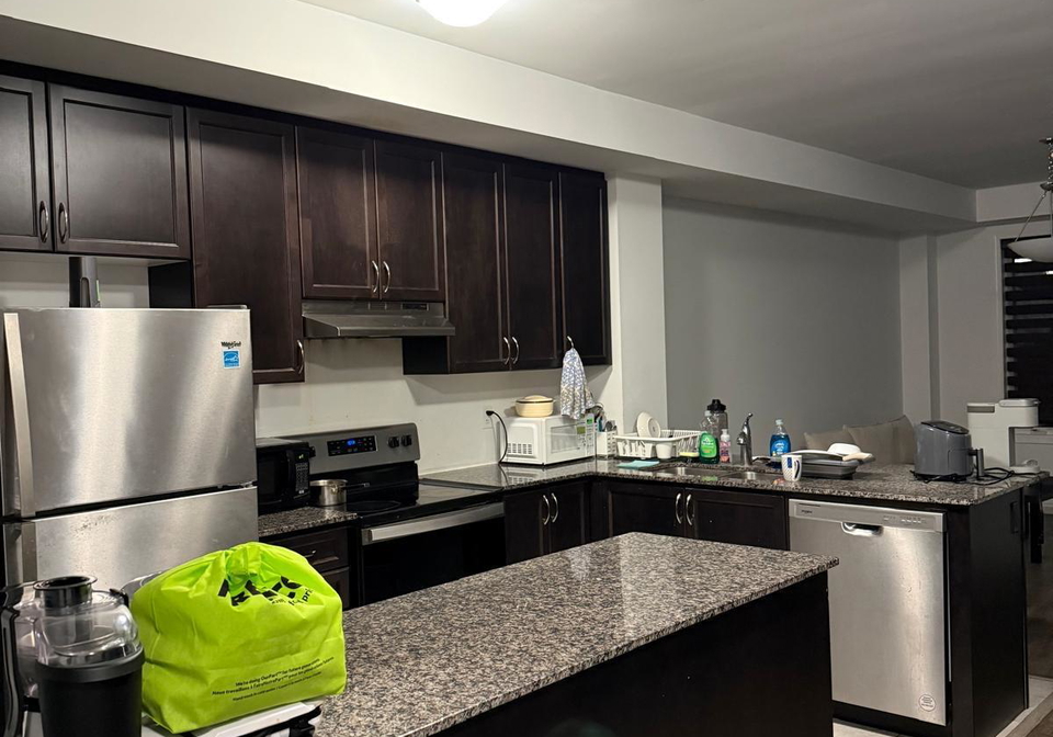 210-keppel-circle-brampton-ontario-w13857776