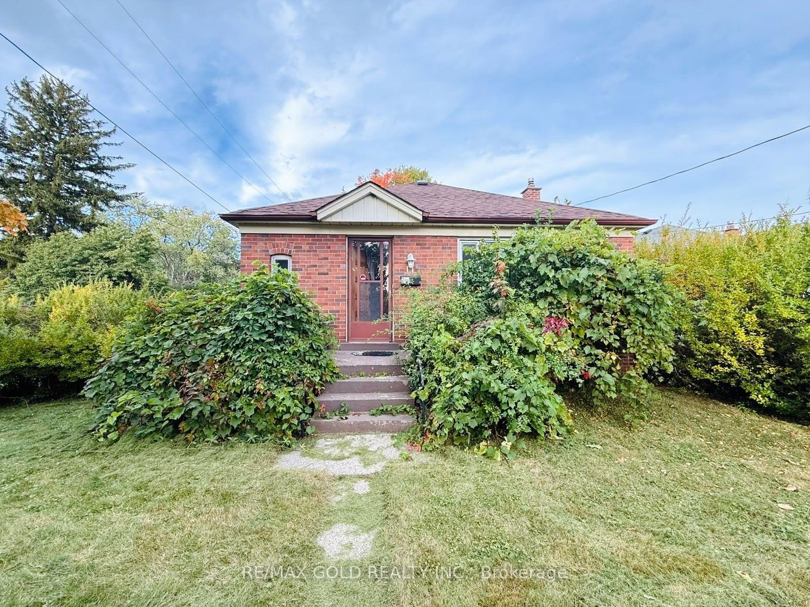 11-pine-avenue-n-mississauga-ontario-w13857928