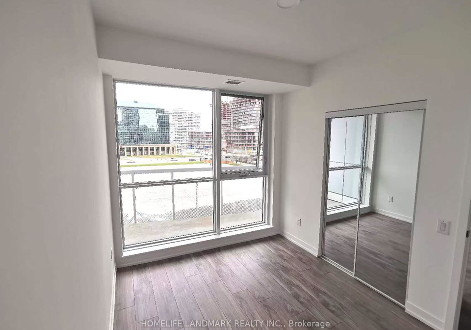 4065-confederation-parkway-mississauga-ontario-w13857976