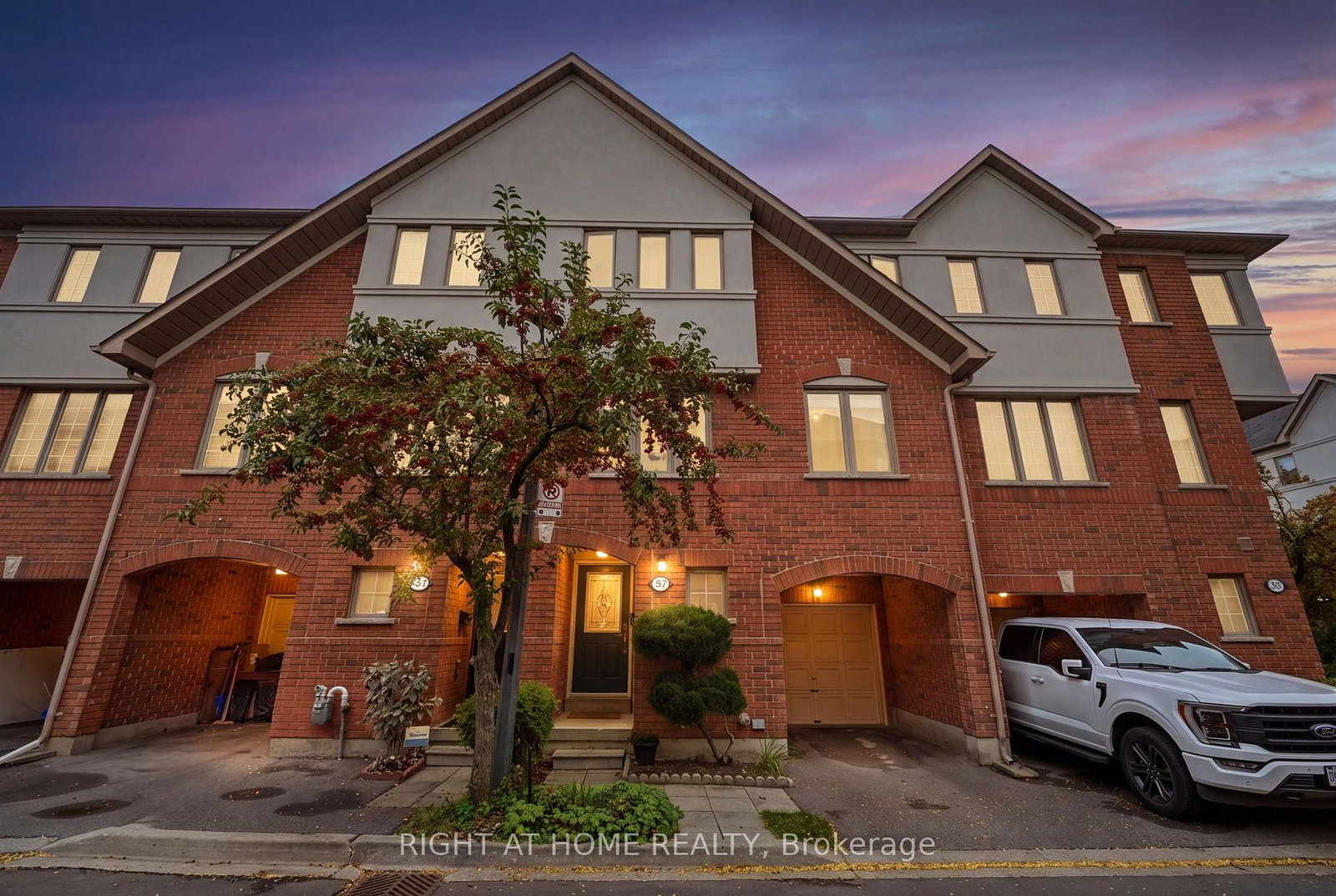 23-west-deane-park-drive-toronto-etobicoke-ontario-w13858002