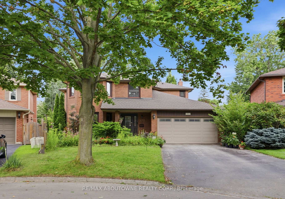 572-harmony-avenue-burlington-ontario-w13858296