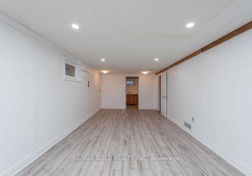 28-devonshire-drive-brampton-ontario-w13858350