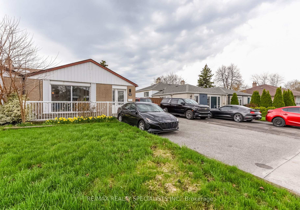 137-avondale-boulevard-brampton-ontario-w13858372