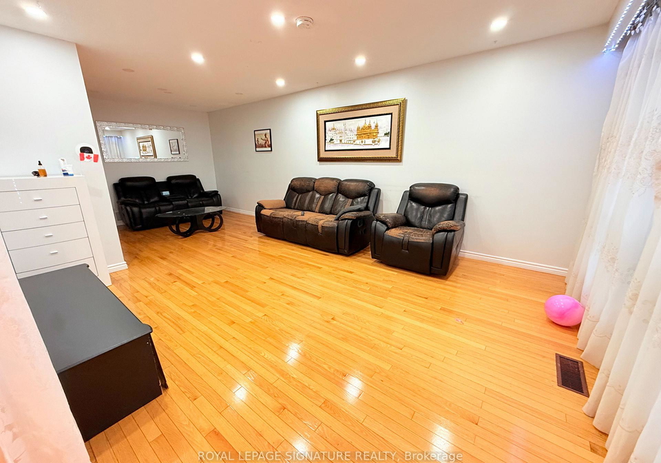 32-madison-street-brampton-ontario-w13858514