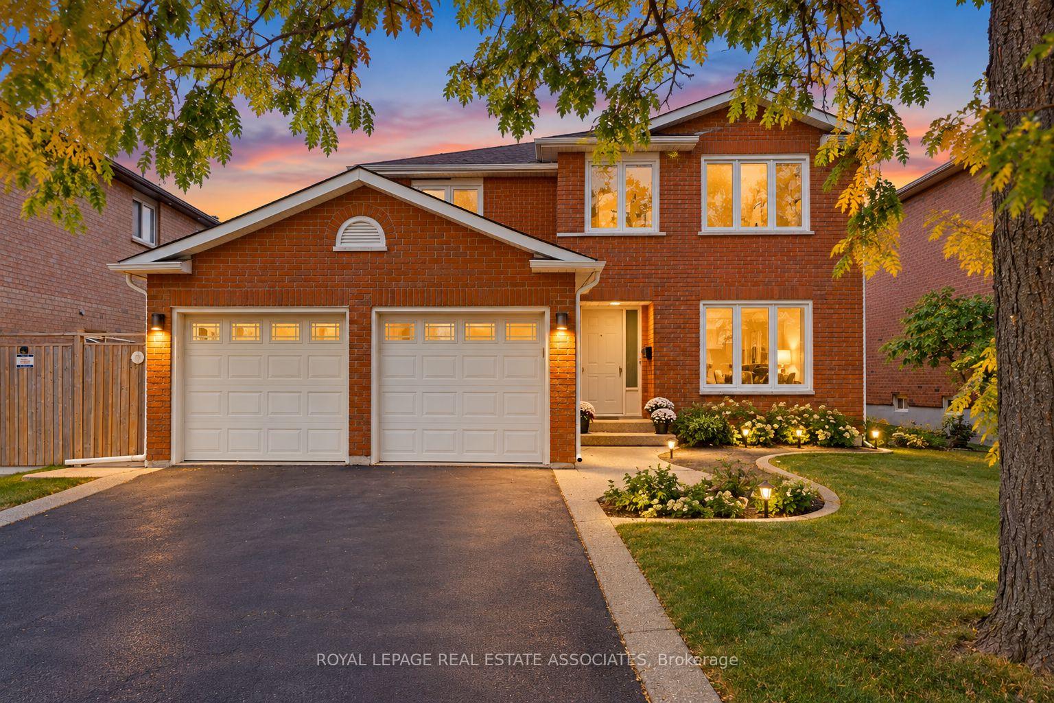1410-wakehurst-crescent-oakville-ontario-w13858636