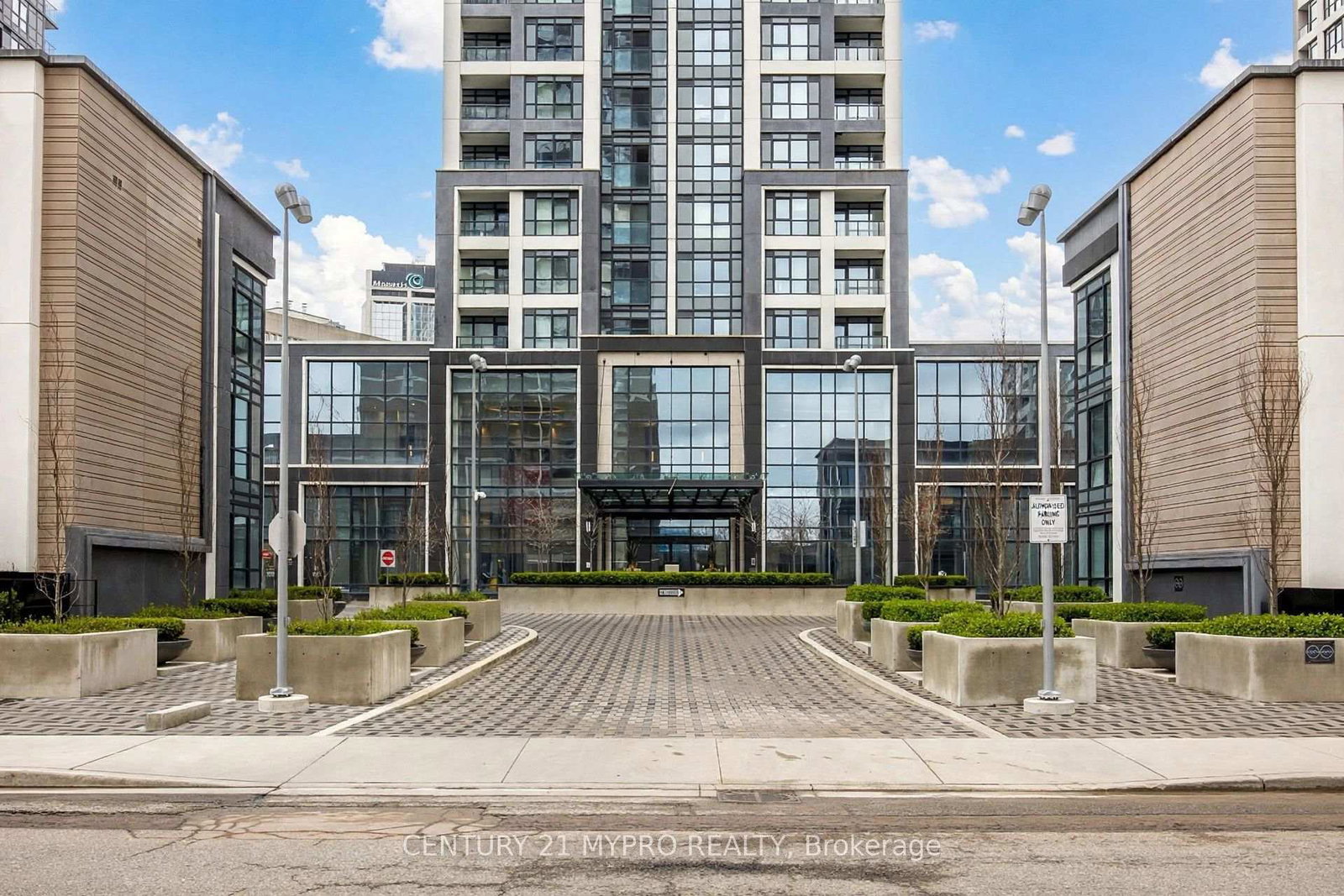 5-mabelle-avenue-toronto-etobicoke-ontario-w13858778