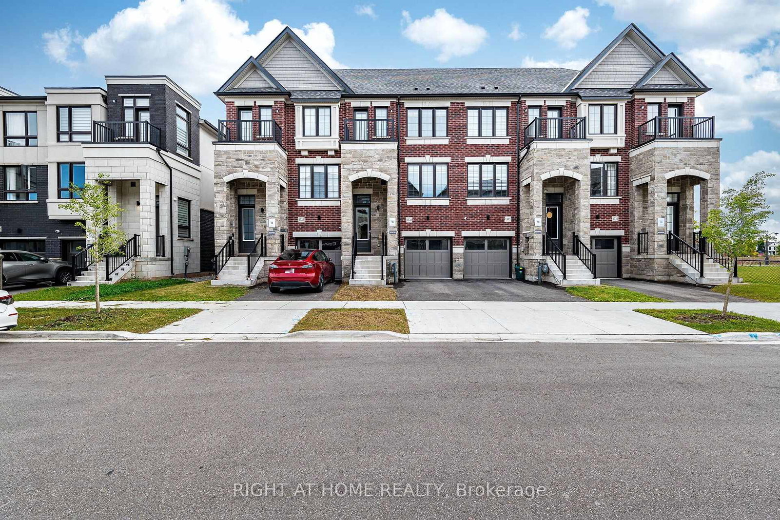 1330-shevchenko-boulevard-oakville-ontario-w13858924
