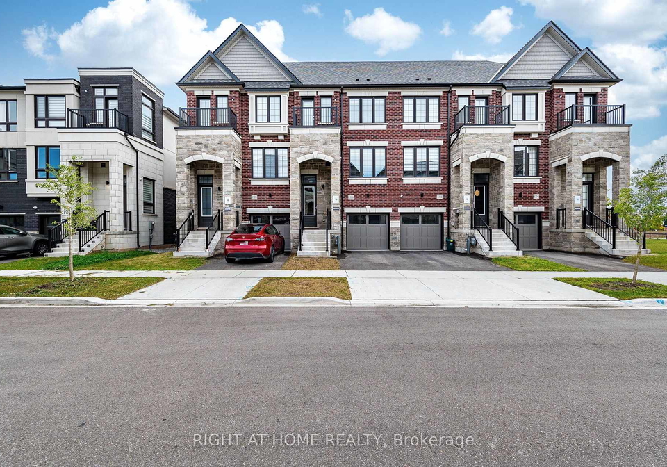 1330-shevchenko-boulevard-oakville-ontario-w13858924