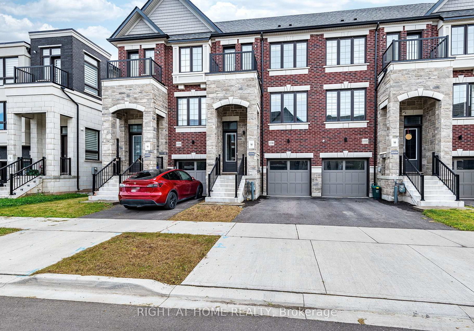1330-shevchenko-boulevard-oakville-ontario-w13858924