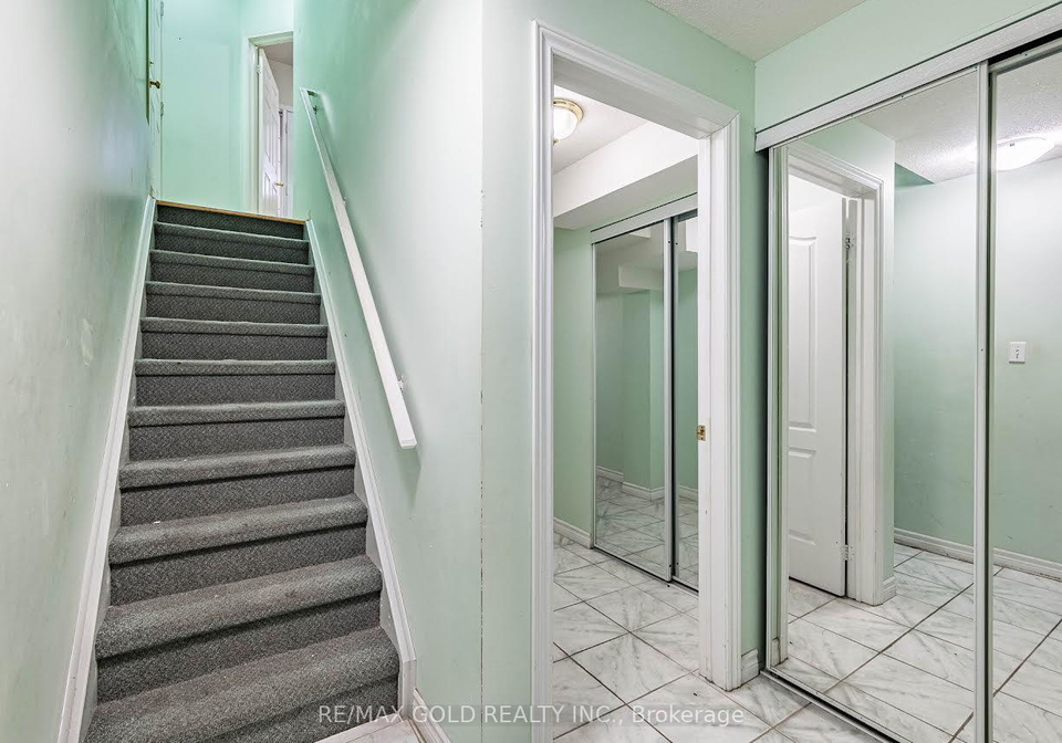 42-zimmer-street-brampton-ontario-w13859094