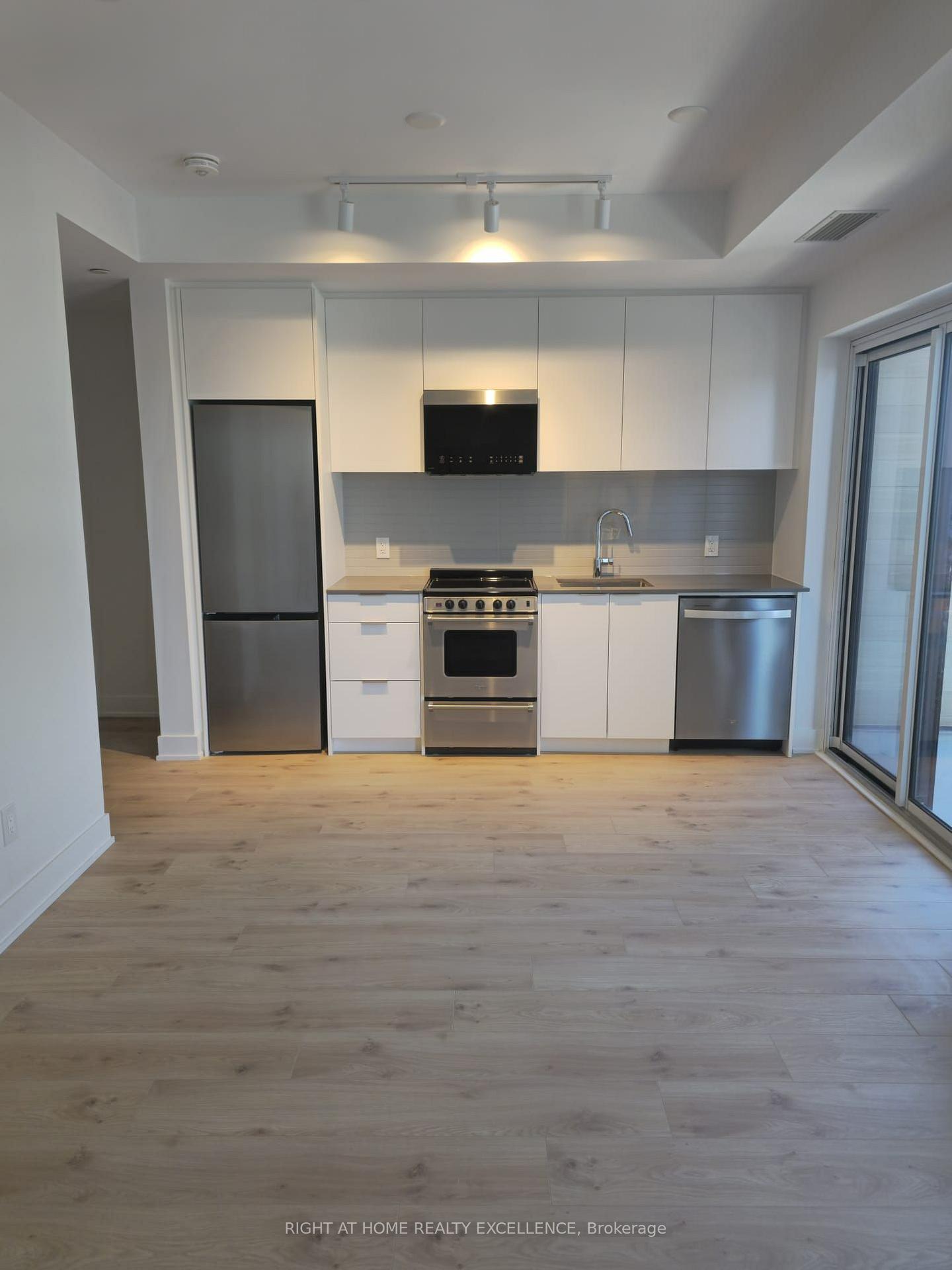 3008-william-cutmore-boulevard-oakville-ontario-w13859548