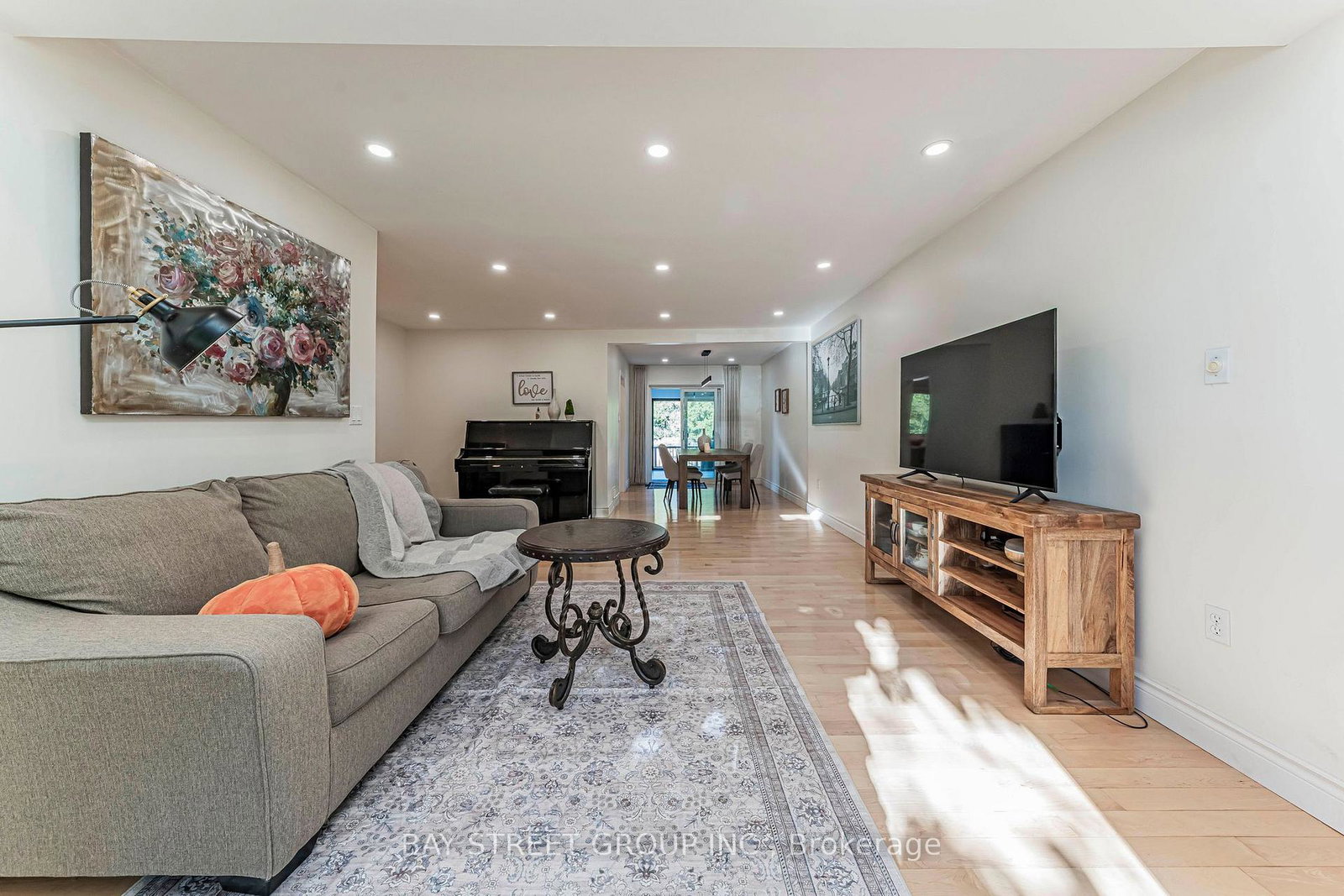 1111-kent-avenue-oakville-ontario-w13859588