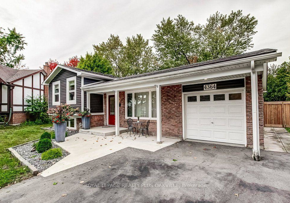 4364-ayr-place-burlington-ontario-w13859614
