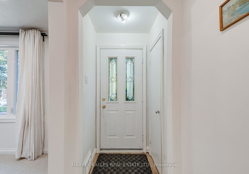 8-crown-court-toronto-etobicoke-ontario-w13859656