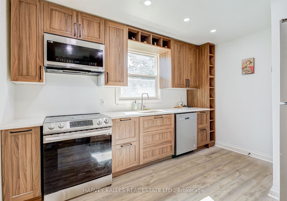8-crown-court-toronto-etobicoke-ontario-w13859656