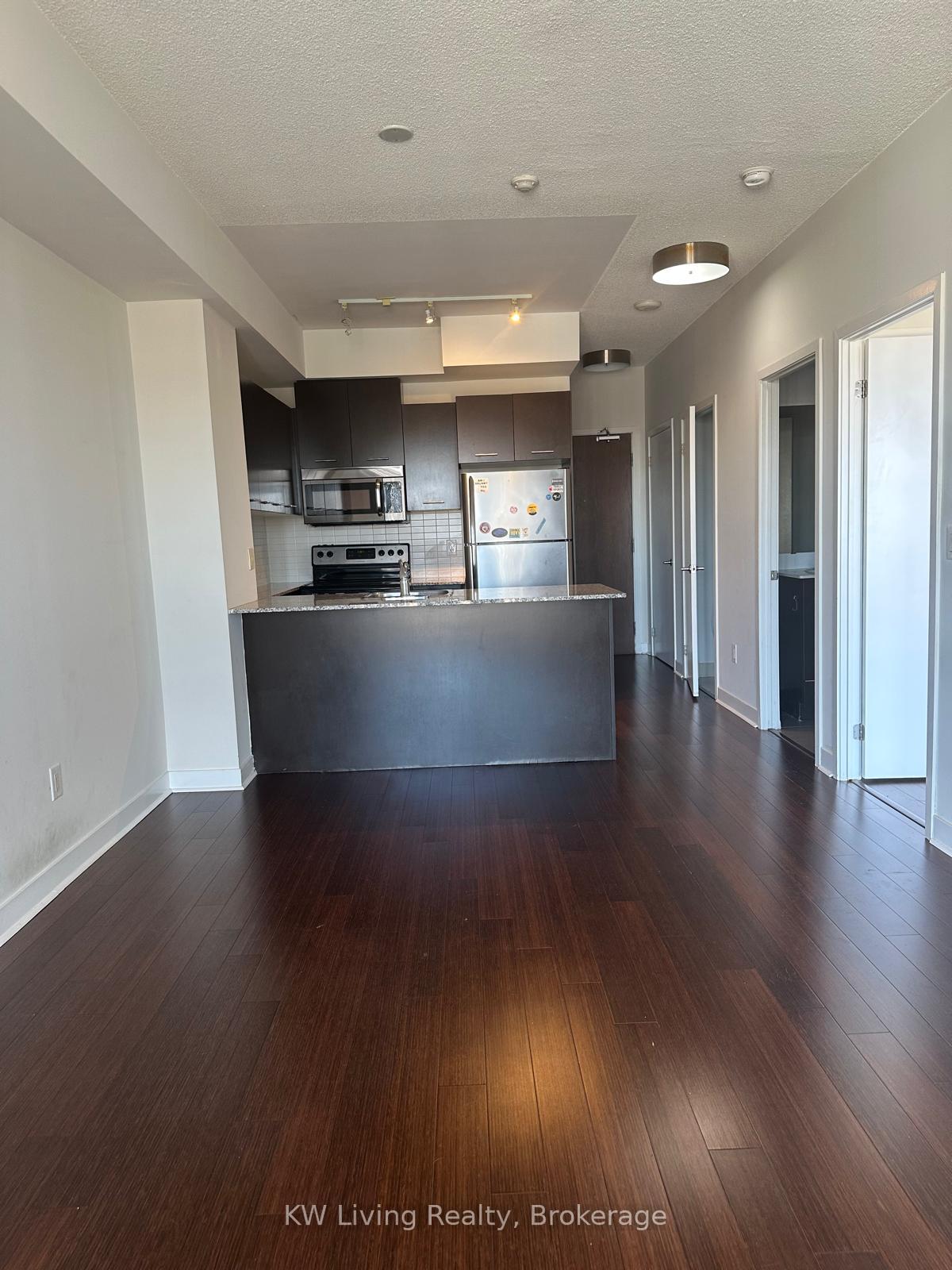 360-square-one-drive-mississauga-ontario-w13859782