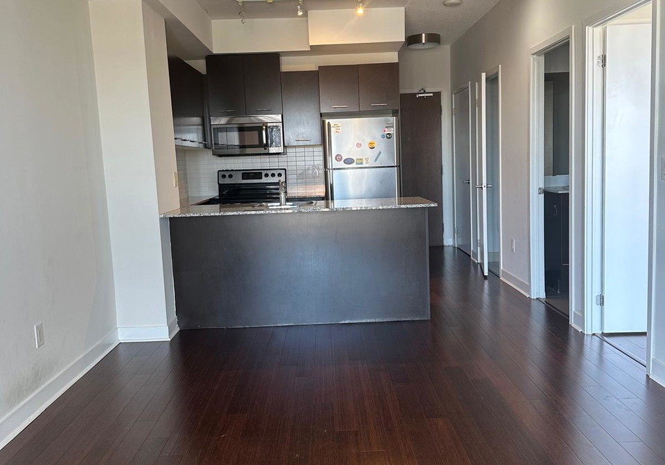 360-square-one-drive-mississauga-ontario-w13859782