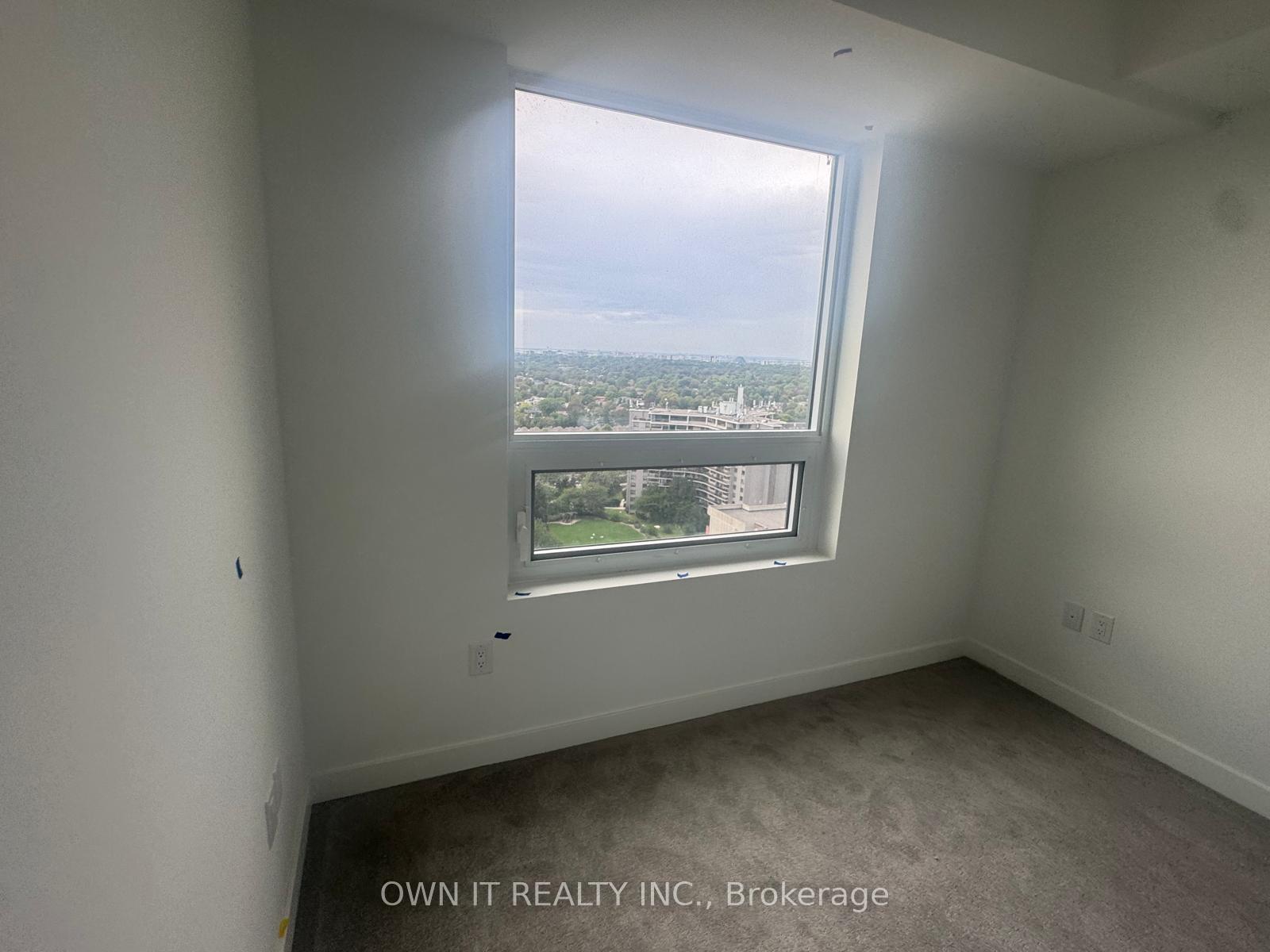 4010-eglinton-avenue-w-toronto-etobicoke-ontario-w13859960