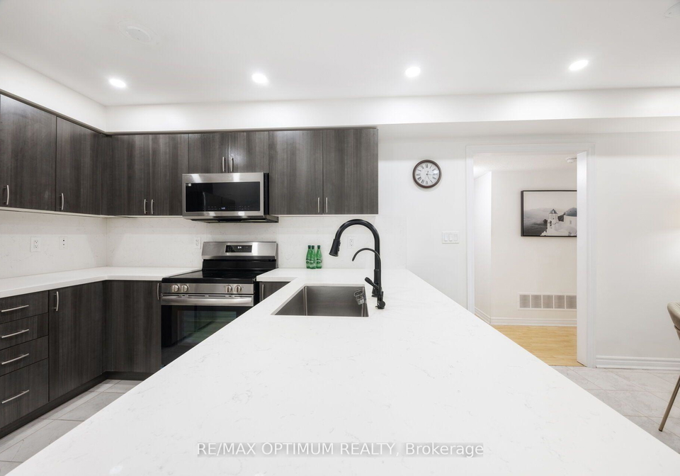 200-veterans-drive-brampton-ontario-w13859964