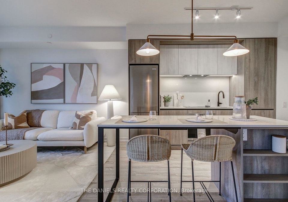 2495-eglinton-avenue-w-mississauga-ontario-w13860076