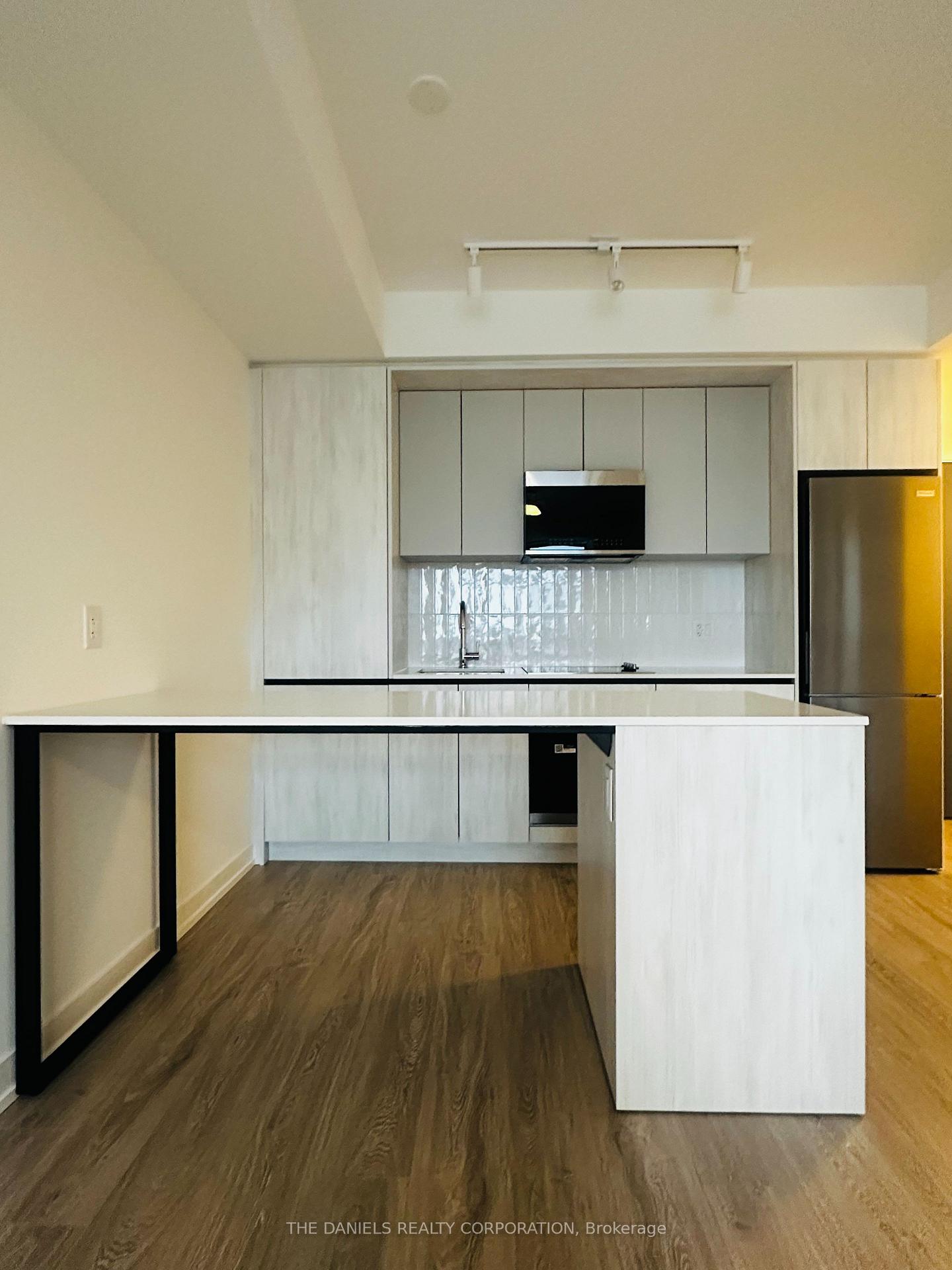 2485-eglinton-avenue-w-mississauga-ontario-w13860078