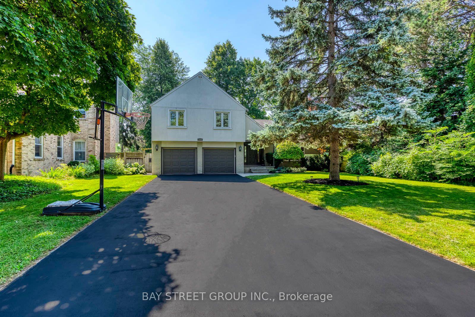 2234-bennington-gate-oakville-ontario-w13860570