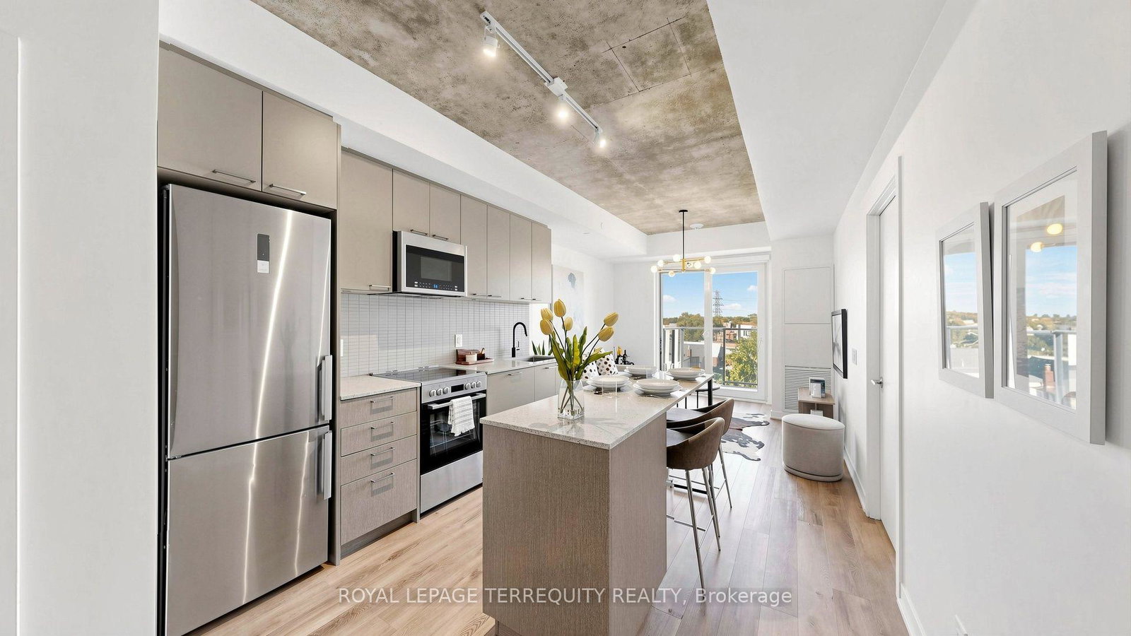 1808-st-clair-avenue-w-toronto-toronto-ontario-w13860762