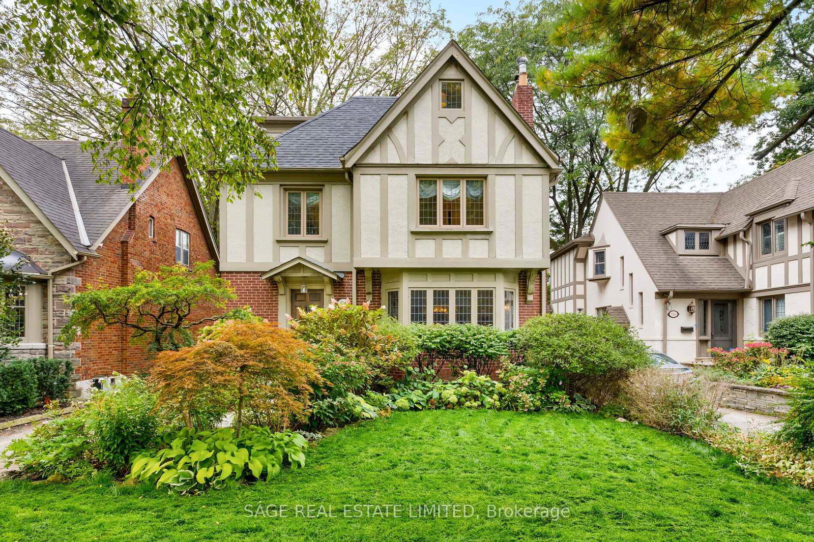 124-brentwood-road-n-toronto-etobicoke-ontario-w13860852