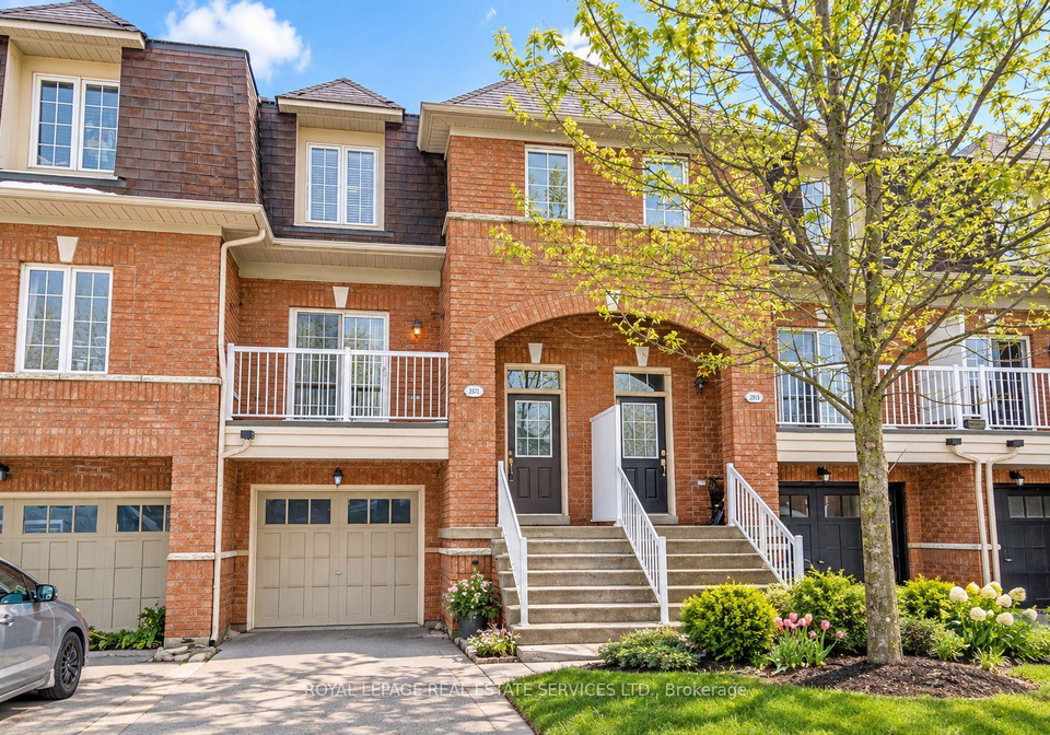 2353-saddlecreek-crescent-oakville-ontario-w13860862
