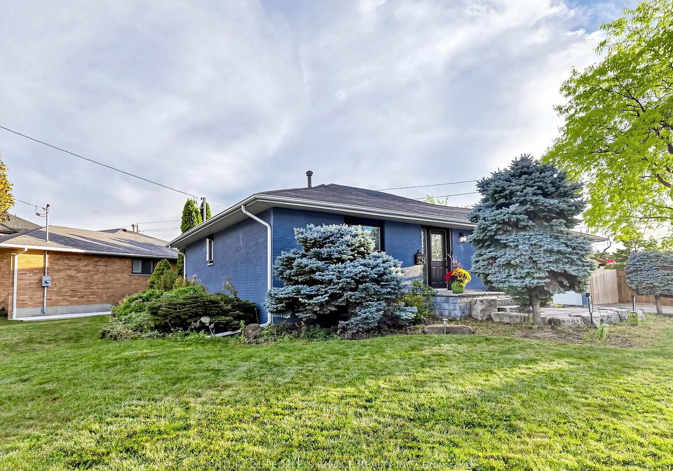 27-matlock-avenue-mississauga-ontario-w13860916