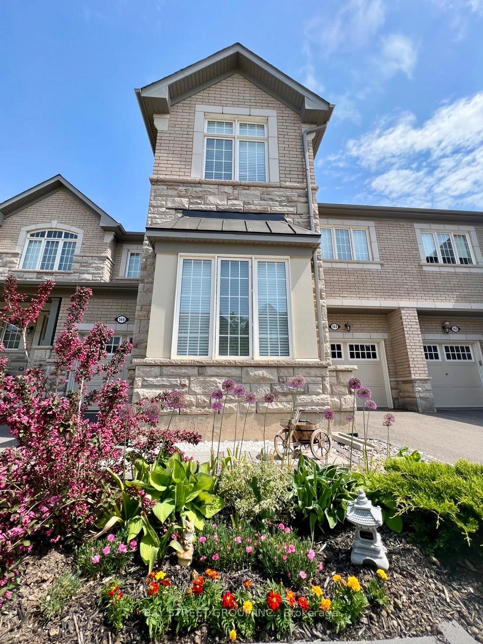 164-beaveridge-avenue-oakville-ontario-w13861368