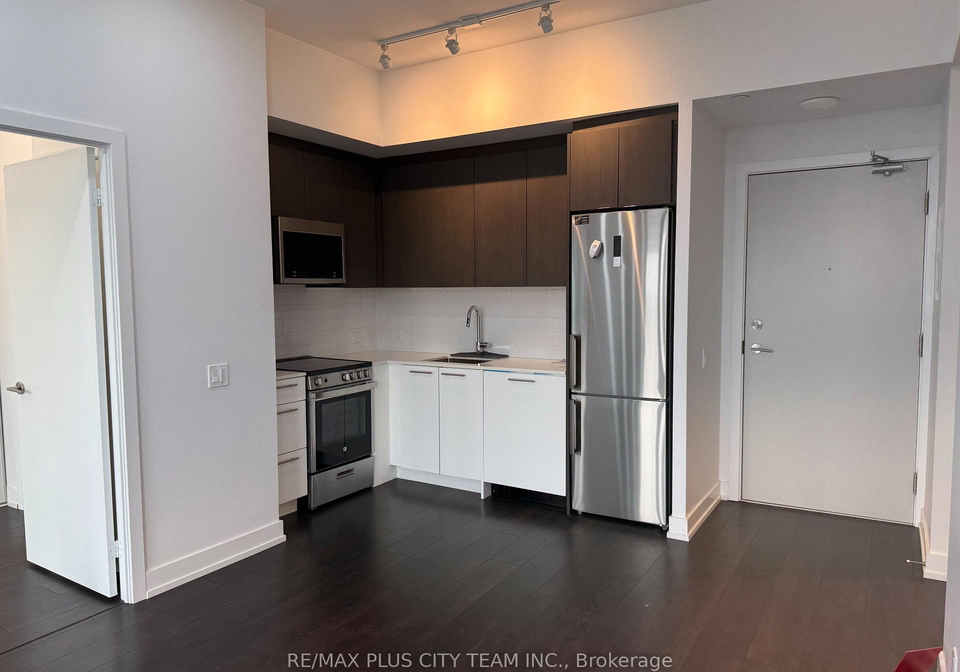 225-veterans-drive-brampton-ontario-w13861834