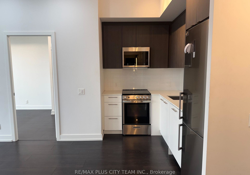 225-veterans-drive-brampton-ontario-w13861834