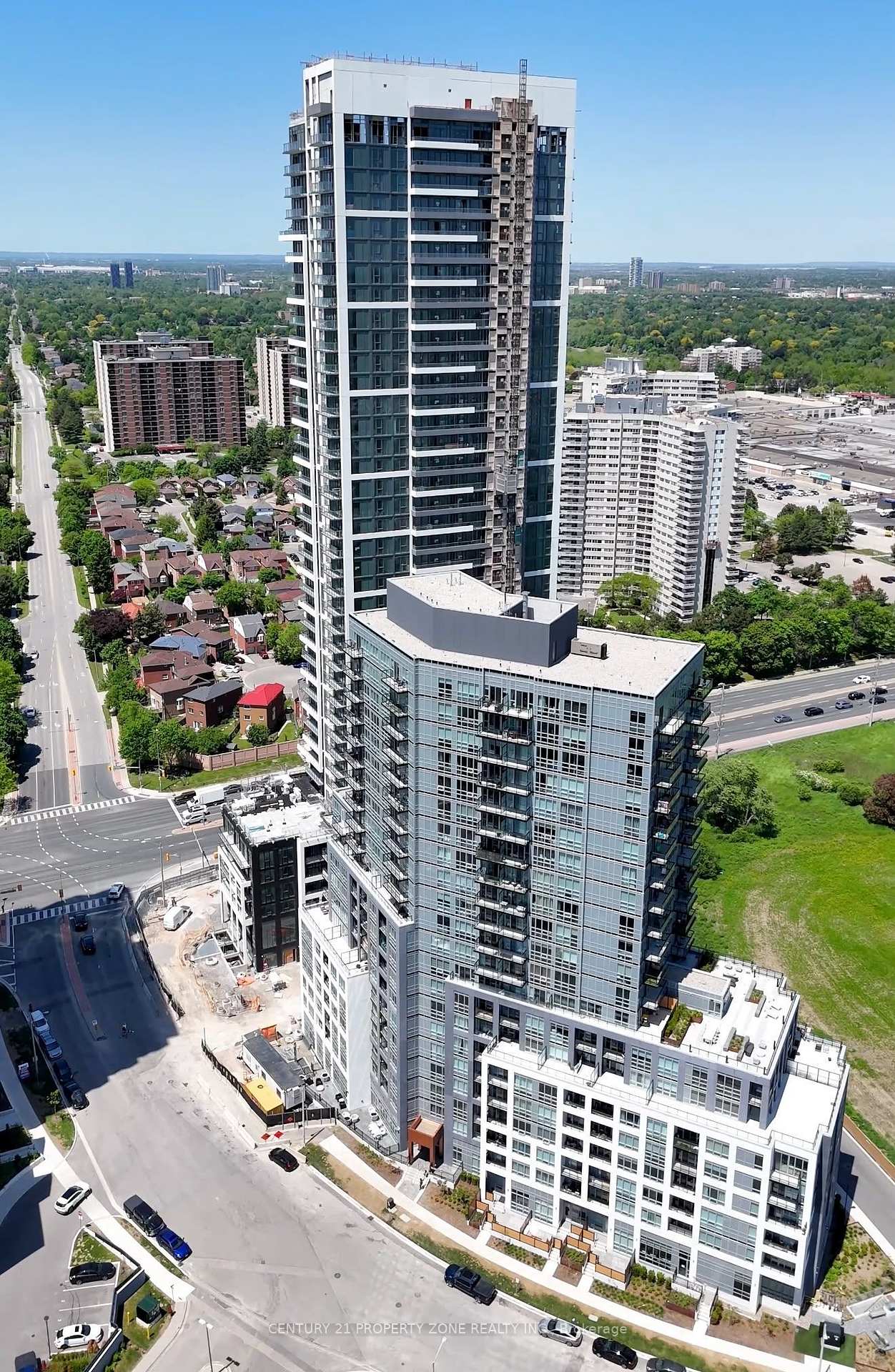 steels-avenue-brampton-ontario-w13862238