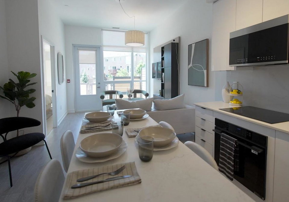 steels-avenue-brampton-ontario-w13862238
