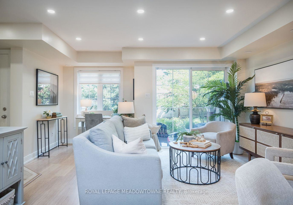 2563-sixth-line-oakville-ontario-w13862318
