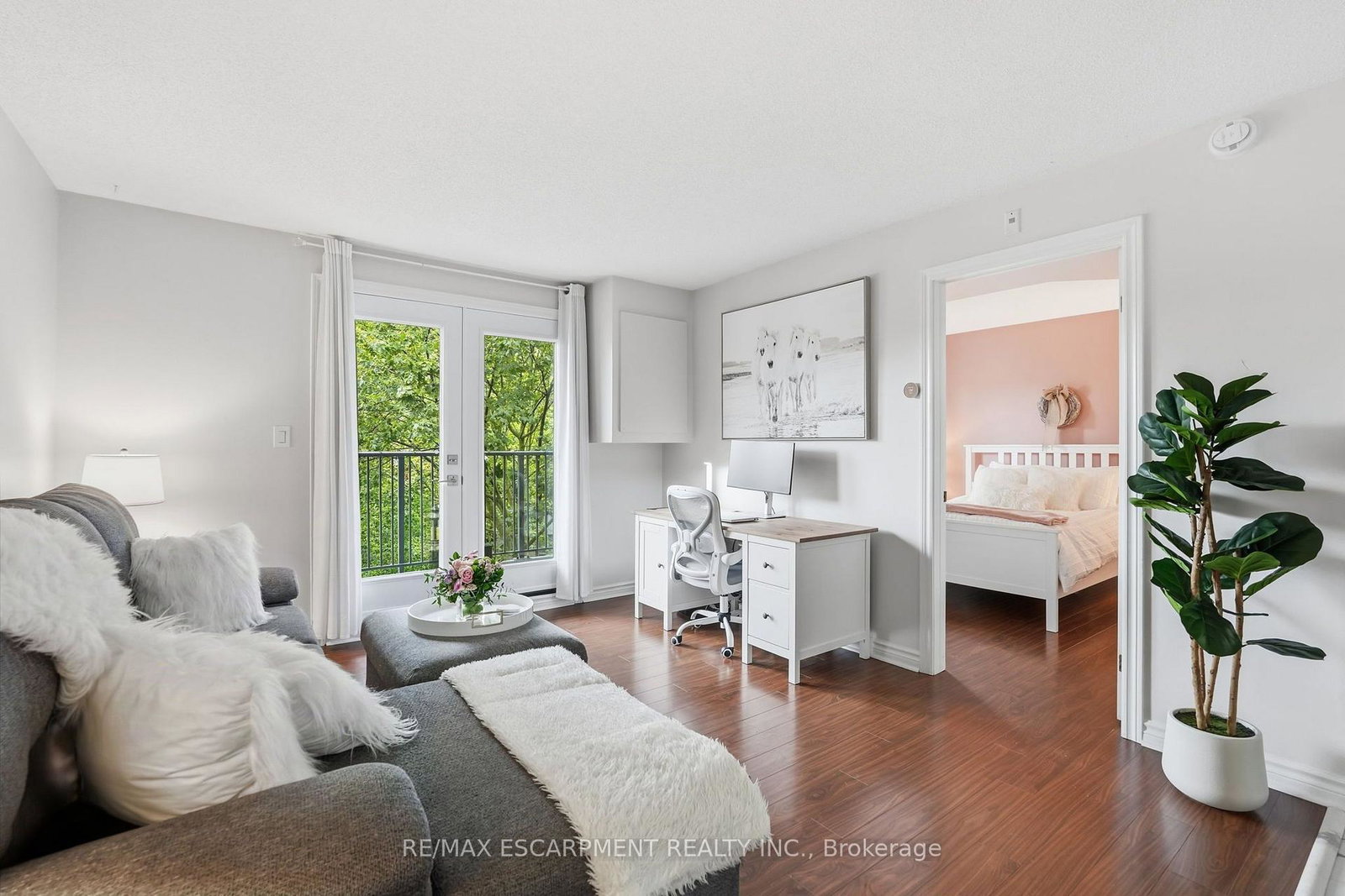 2030-cleaver-avenue-burlington-ontario-w13863358