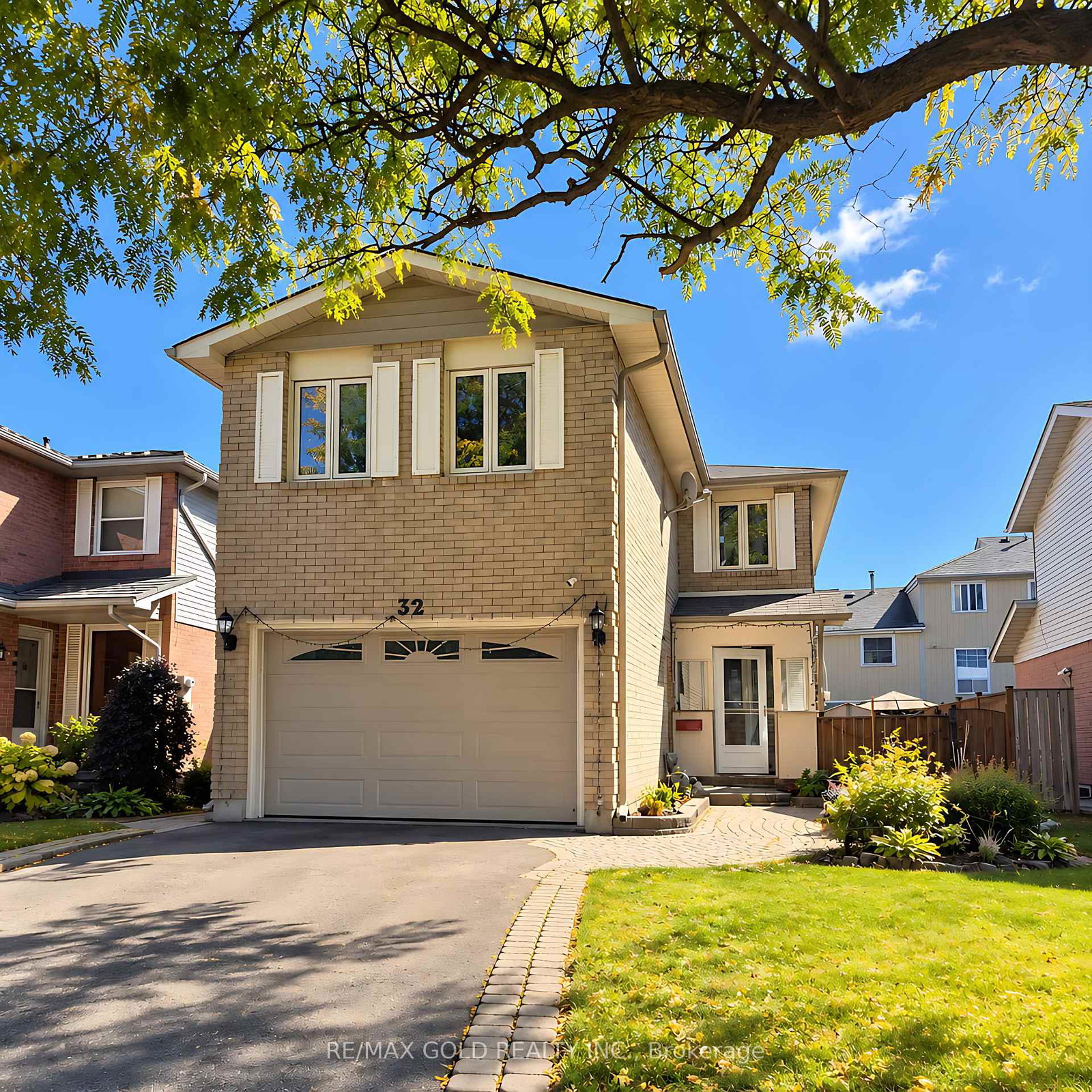 32-steven-court-brampton-ontario-w13863554