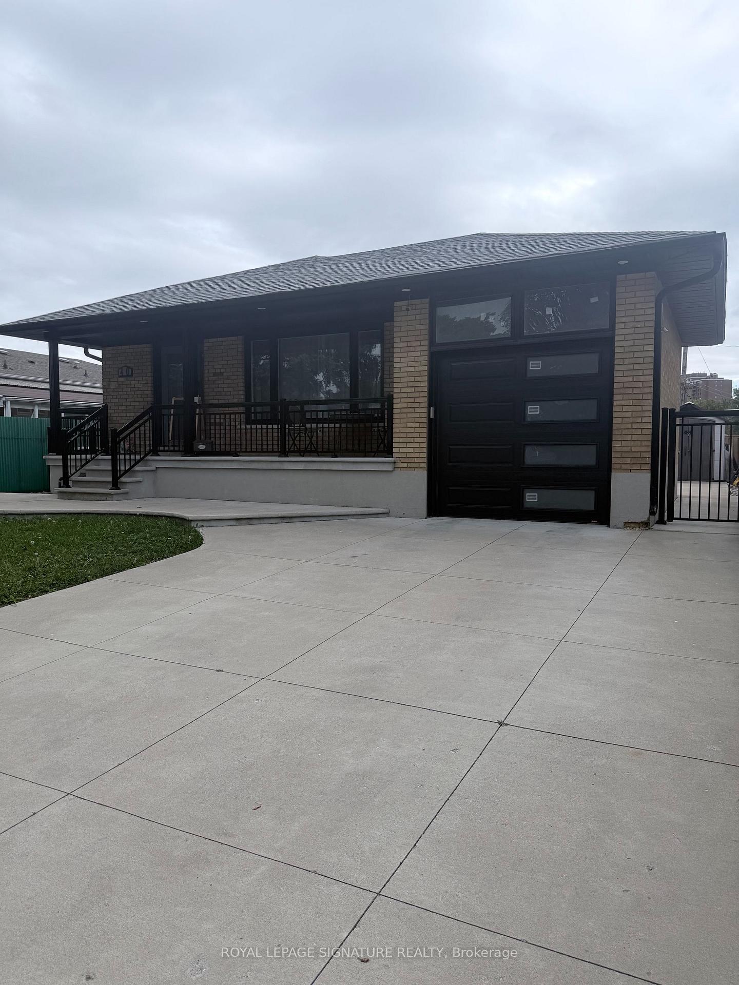 40-summerfield-crescent-toronto-etobicoke-ontario-w13863728