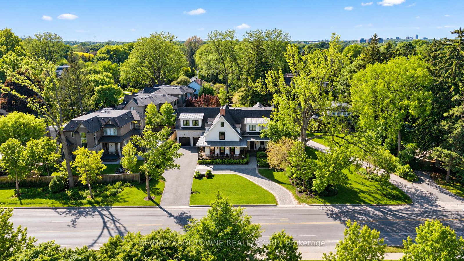 489-lakeshore-road-w-oakville-ontario-w13863756