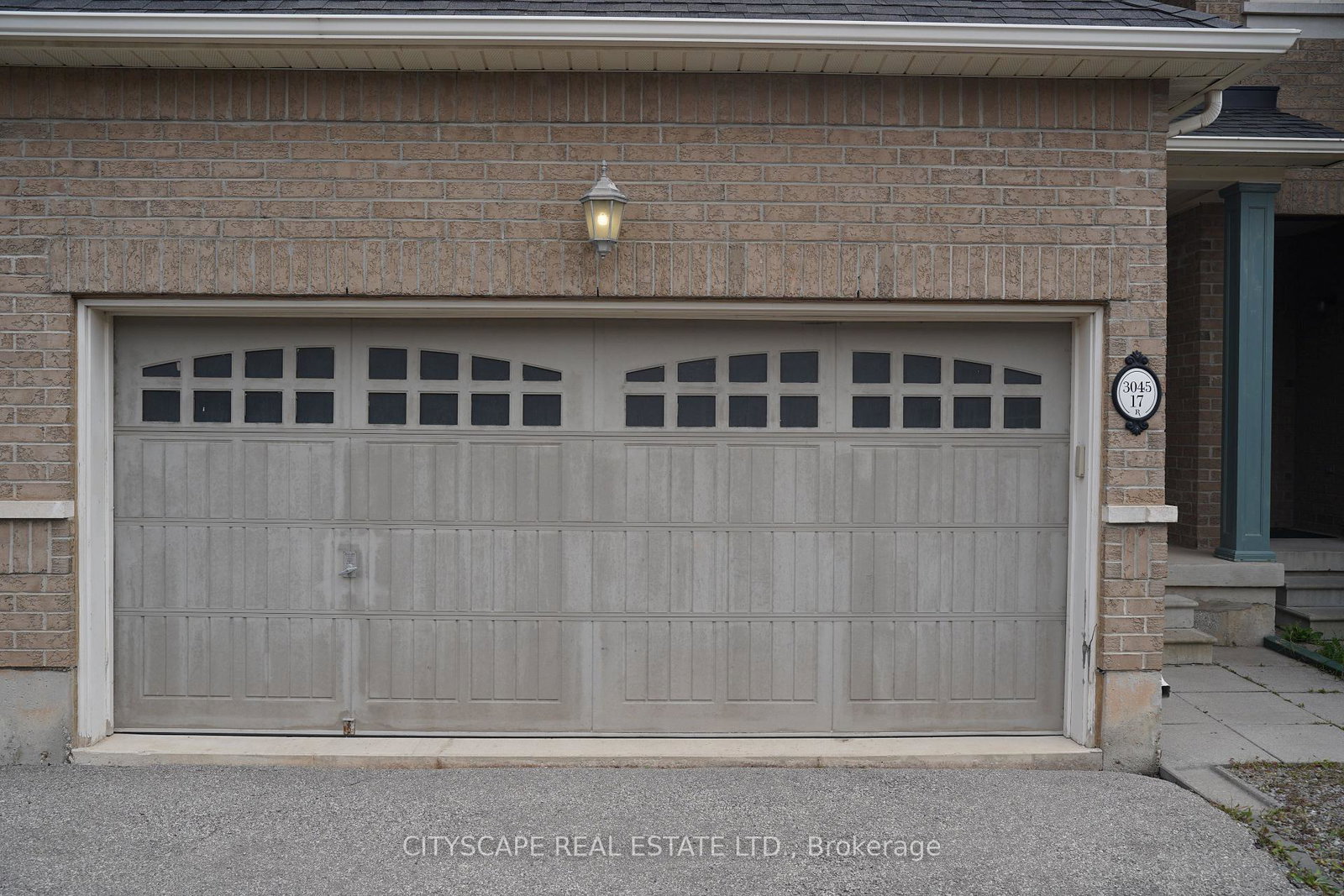 3045-gladeside-avenue-oakville-ontario-w13863916