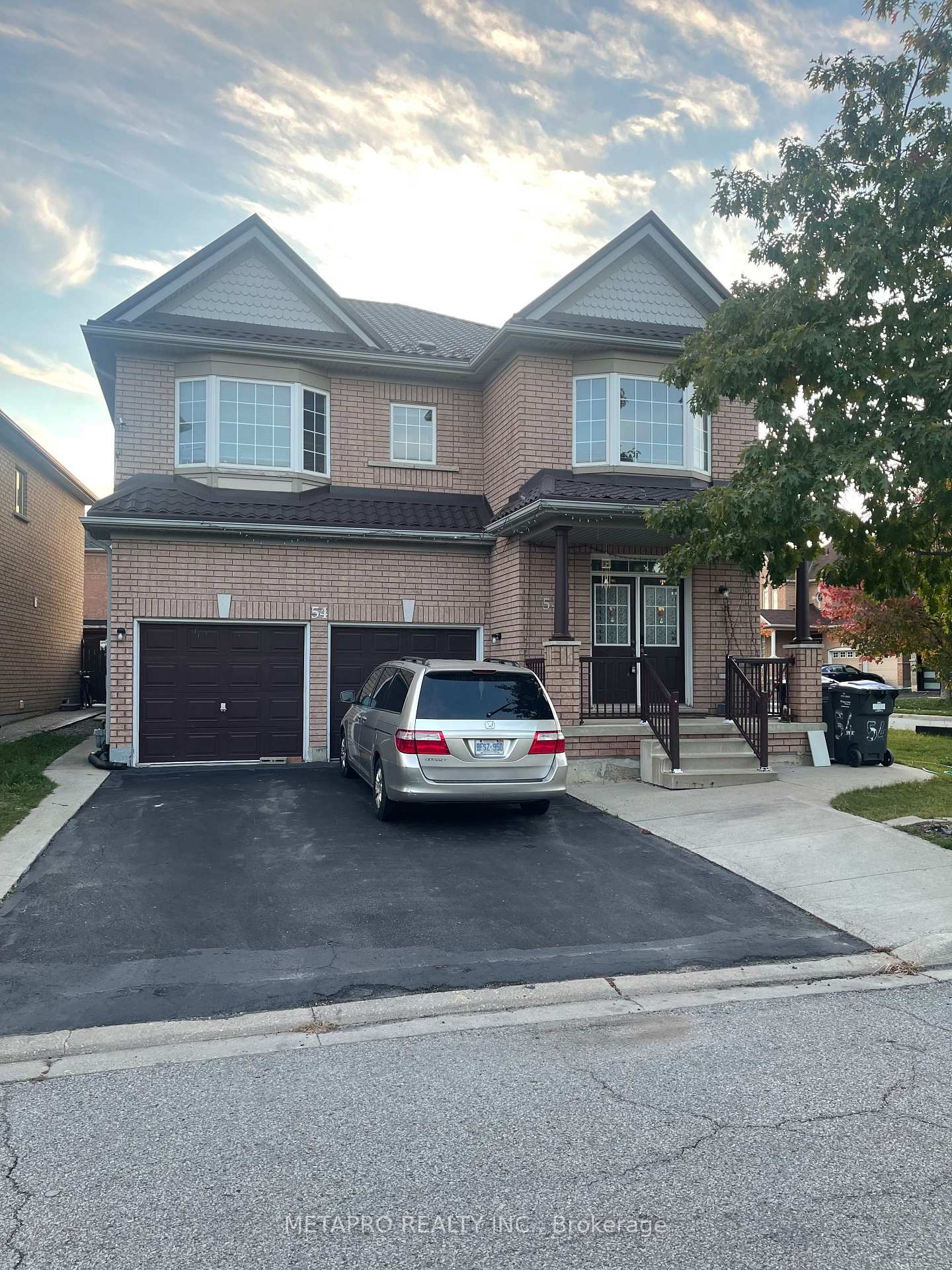 54-snowshoe-lane-e-brampton-ontario-w13864454