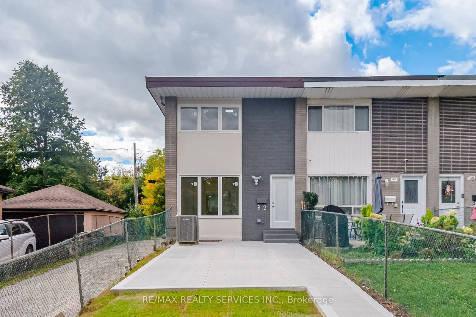 92-corby-crescent-brampton-ontario-w13864584