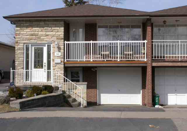 943-blairholm-avenue-mississauga-ontario-w1567881