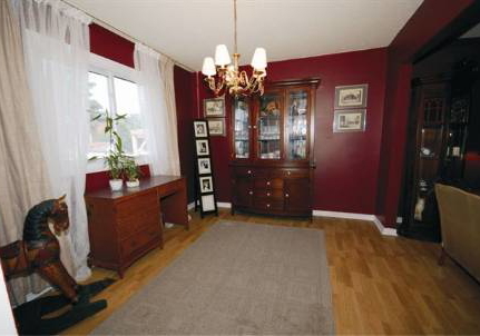 358-kingsbridge-garden-circle-mississauga-ontario-w1646932