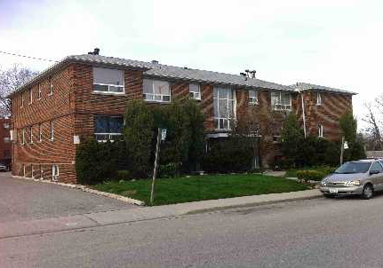 322-lakeshore-road-w-mississauga-ontario-w2097066