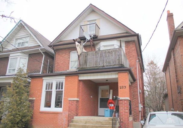 223-fairview-avenue-toronto-ontario-w3448974